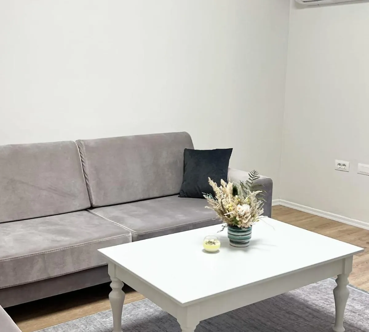 Komuna Parisit New Apartment Tirana Albania