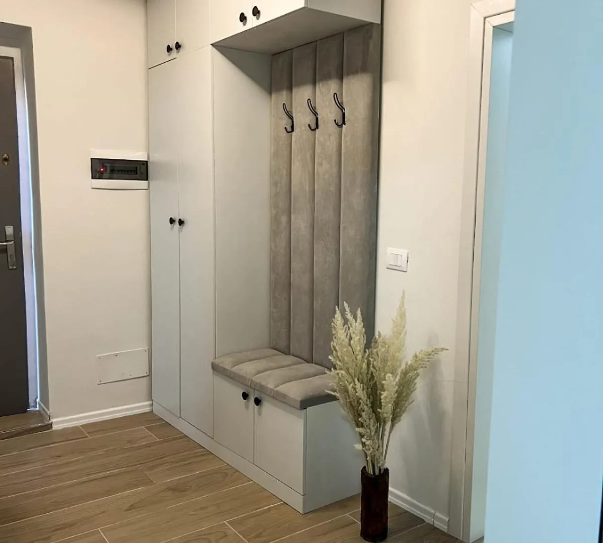 Komuna Parisit New Apartment Tirana